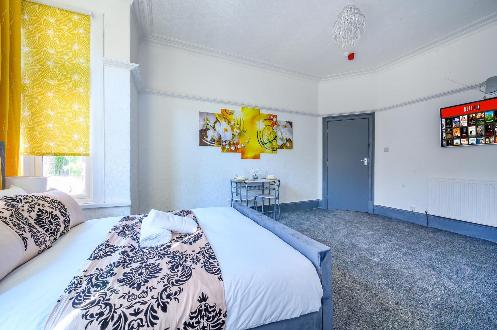 -Rf7H- For Your Relaxed & Cosy Free Parking Leeds  Extérieur photo