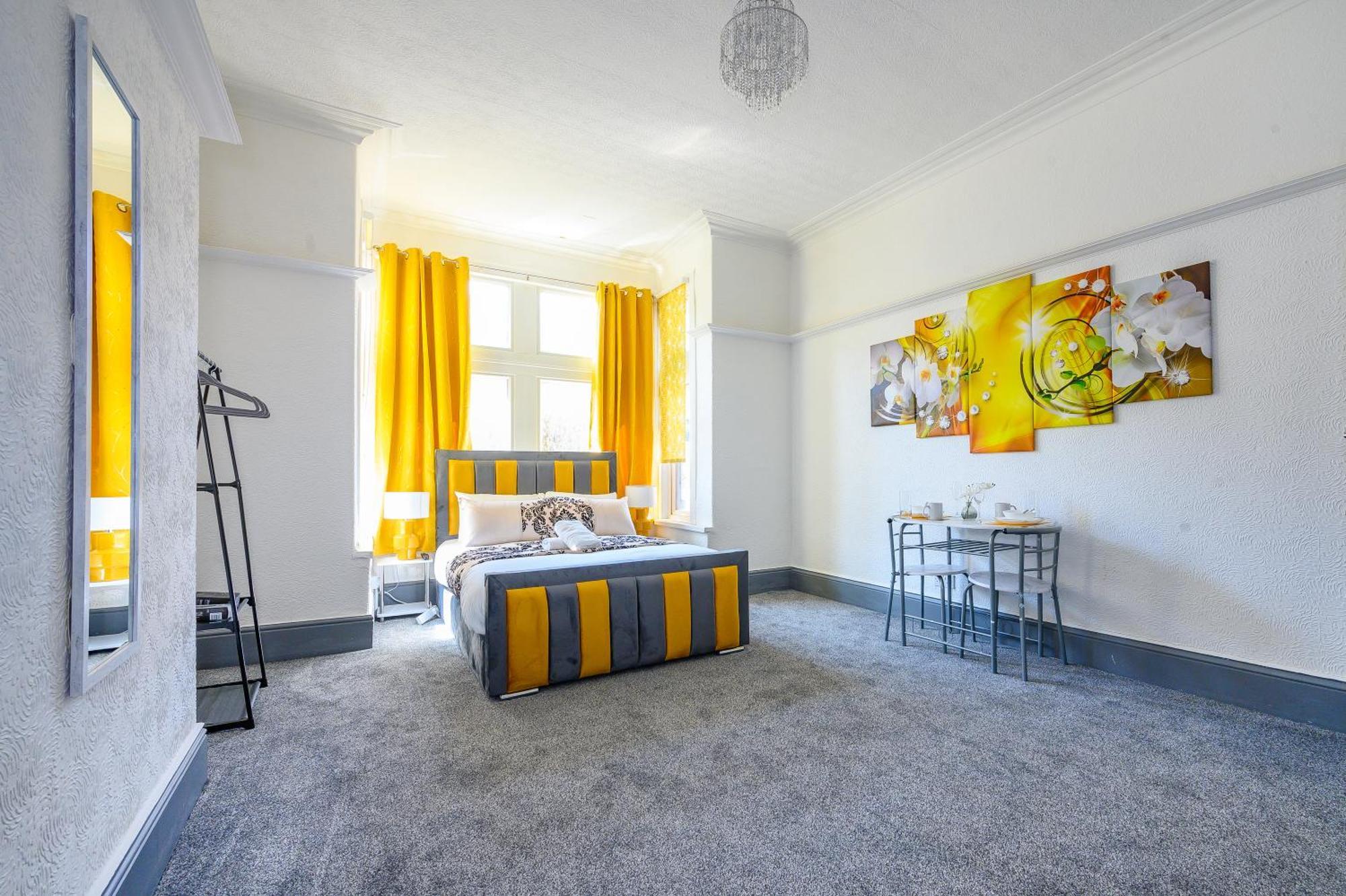 -Rf7H- For Your Relaxed & Cosy Free Parking Leeds  Extérieur photo
